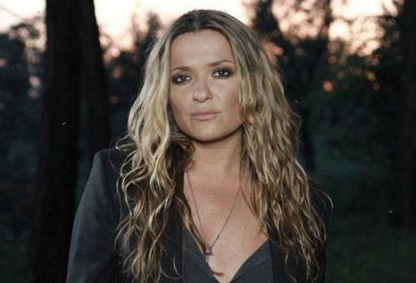 Могилевская в своем новом клипе будет бегать в образе картошки-фри