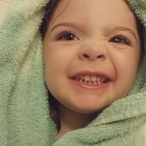 Отцовская "любовь": После встречи с папой малышка попала в больницу