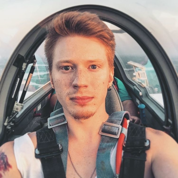 Никита Пресняков спародировал Джима Керри