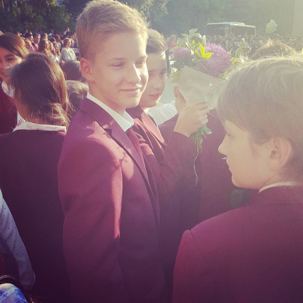 1 сентября: Катя Осадчая отвела сына в седьмой класс