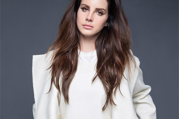 lanadelreysmusic.tumblr.com