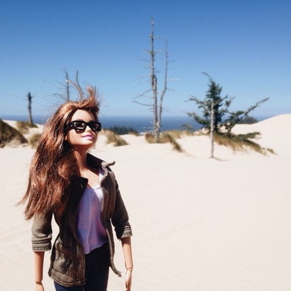 Неожиданно: Барби-хипстер завела страницу в Instagram