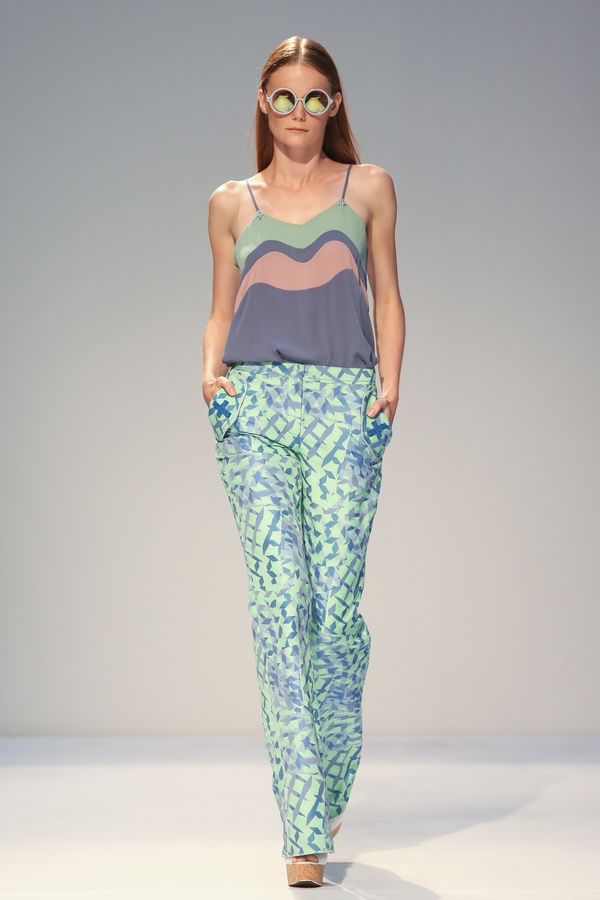 Нежное кружево и наивная живопись: Коллекция Andreeva S/S 2016