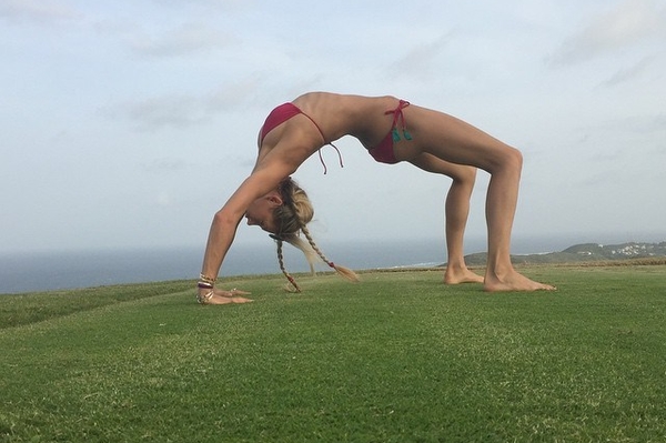 instagram.com/annakournikova