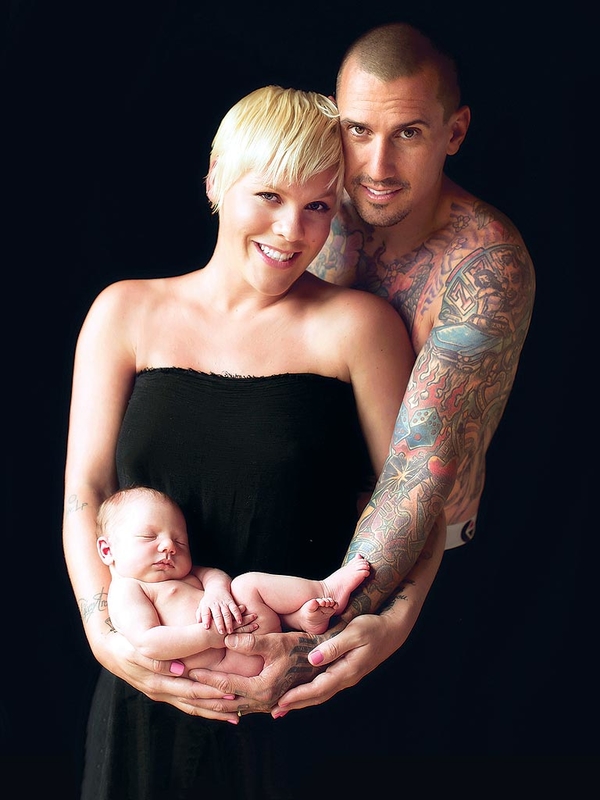 Дерзкая и нежная: семейные фото именинницы Пинк