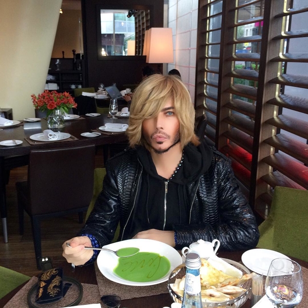 Сергей Зверев спел песню на украинском языке