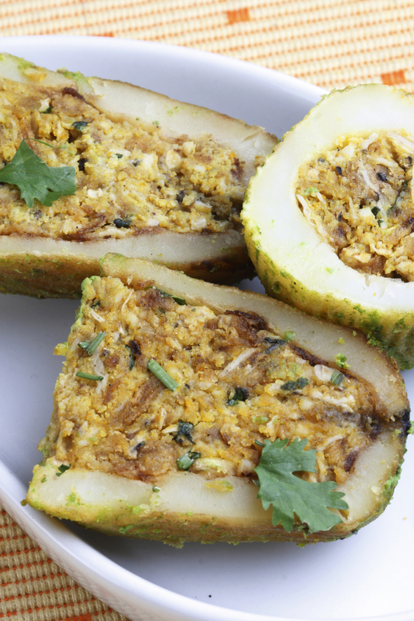 Как приготовить фаршированный картофель с кабачками (видео)