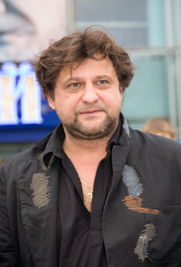 Актер сериала Папины дочки Александр Самойленко развелся с женой