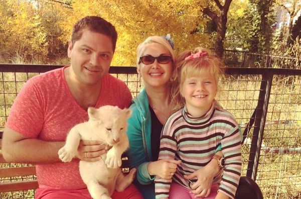 Екатерина Бужинская отдала дочь в болгарскую школу