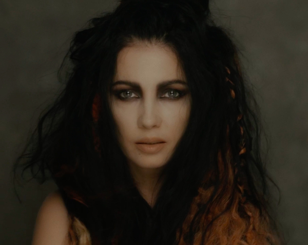 Певица Lama в новом клипе провела магический обряд