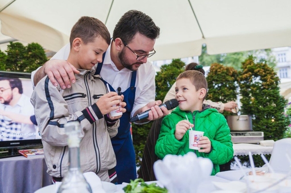 пресс-служба канала 1+1