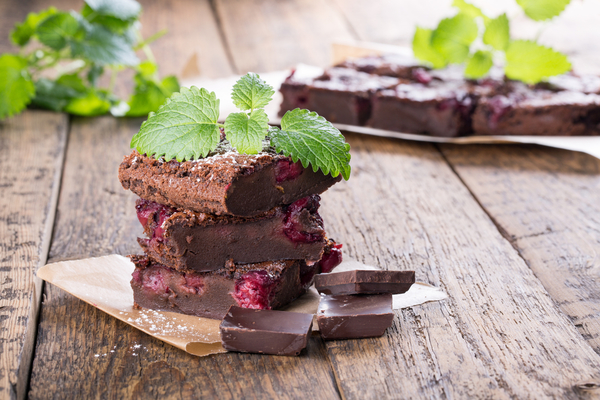 Брауни с ягодами: Три вкусные идеи