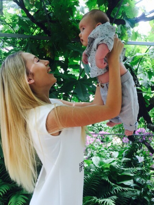 Супермодель по-украински 2: Участницу отпустили в роддом к маме