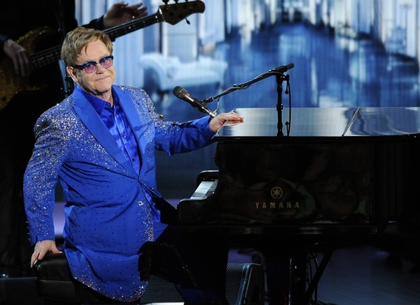 На этот раз правда: Путин позвонил Элтону Джону