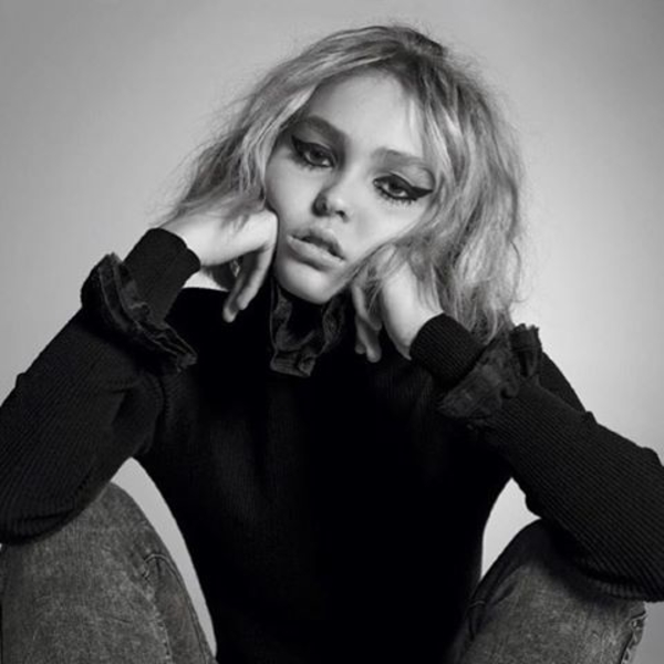 Дочка Деппа похвасталась новой фотосессией для Vogue