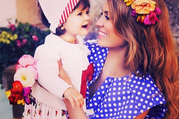 instagram.com/victoriabonya