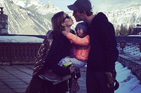 instagram.com/victoriabonya