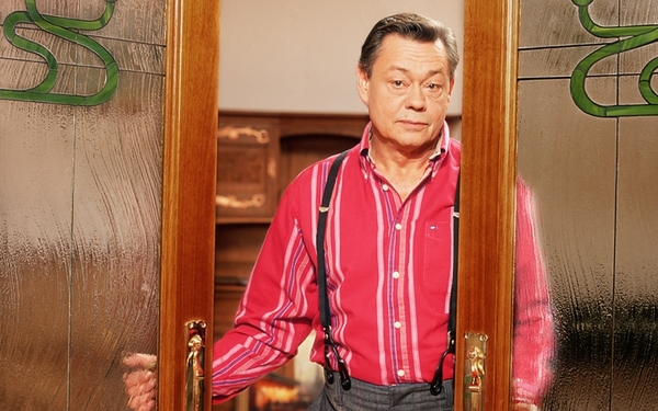 Актеру Николаю Караченцову предстоит операция