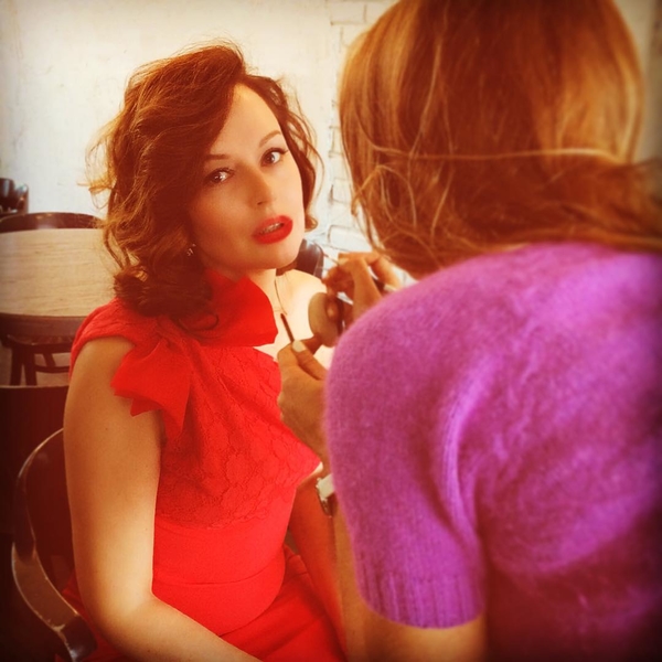 Ирина Безрукова снялась в элегантной фотосессии