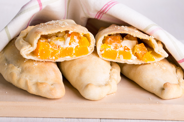 Как приготовить  эмпанадас с тыквенно-творожной начинкой