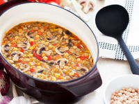 Суп из овощей с грибами и чечевицей