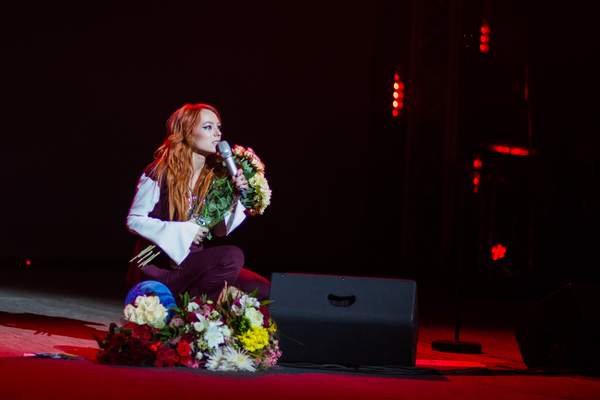 Тарабарова дала первый большой сольный концерт: Скоро настанет мир