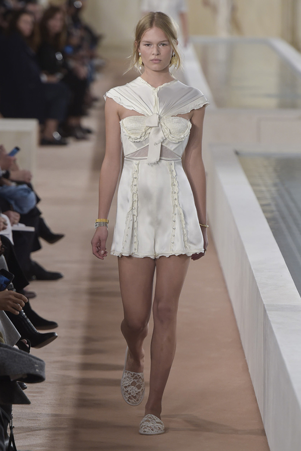 Александр Вонг презентовал прощальную коллекцию для Balenciaga