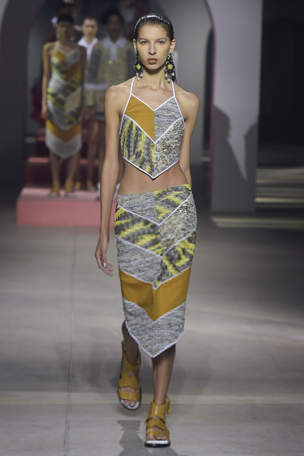 Курс на путешествия: Kenzo представили свежую коллекцию