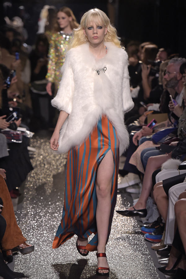 Время веселиться: Sonia Rykiel представила новую коллекцию