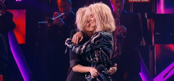 Дети Валерии спели с мамой на Новой волне 2015