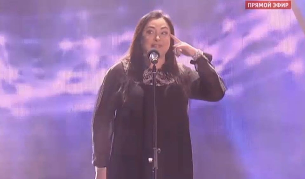 Новая волна 2015 третий день: Лолита вышла на сцену в мини