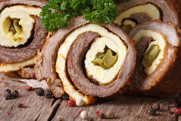 Мамам на заметку: Сырный рулет с мясной начинкой