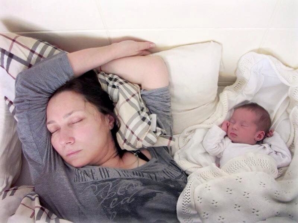 Алена Мозговая показала трогательное фото с дочкой