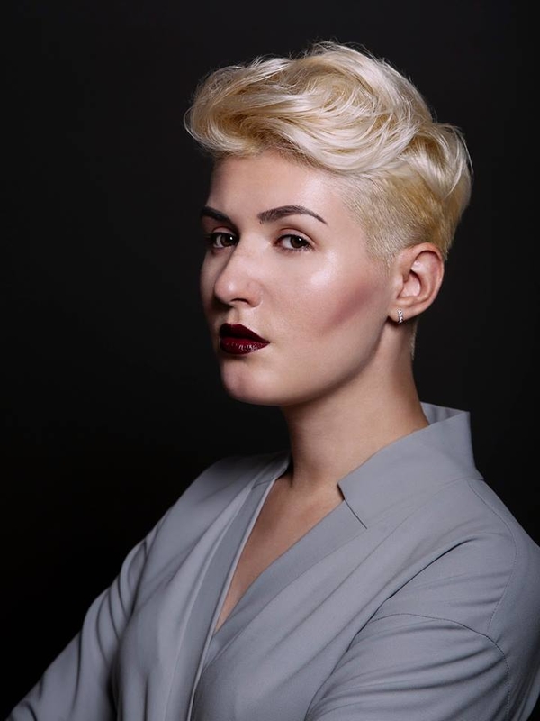 Марьяна Стешенко: Сверстники смотрели мультики, а я – Fashion Time