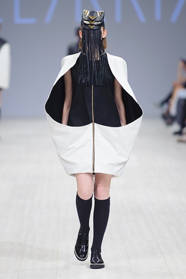 Змеи и гейши: Самые эпатажные наряды с подиума 37-го UFW