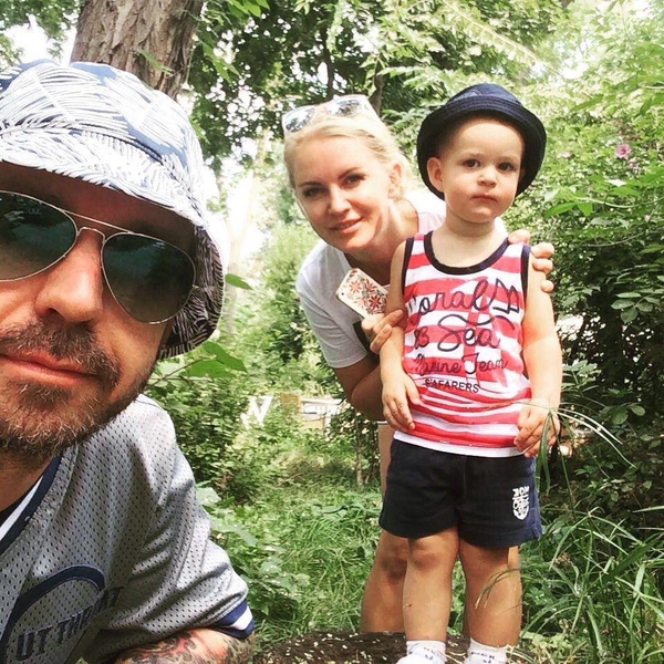 Музыканты группы Brutto показали семейные фотографии