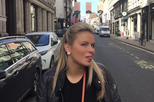 instagram.com/ann_semenovich/