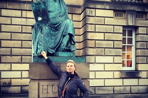 instagram.com/ann_semenovich/