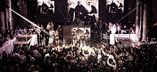 NIKITA представила немецкой публике концерт в стиле БДСМ