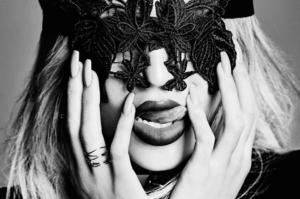 instagram.com/kyliejenner