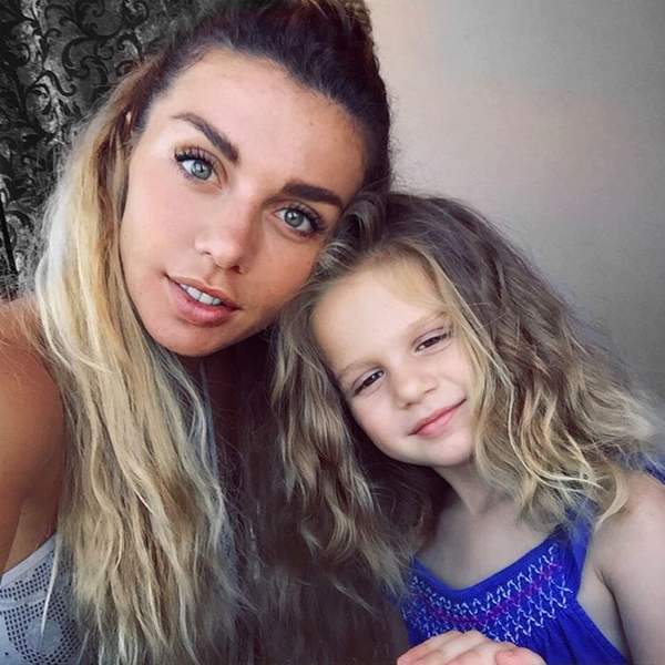 Анна Седокова показала забавное видео с младшей дочкой