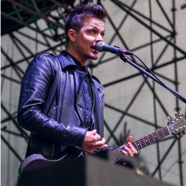 Звездный папа недели: Женя Галич