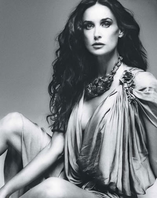 Деми Мур исполнилось 53 года: Эволюция стиля актрисы