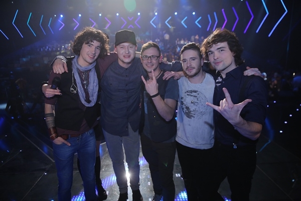 Группа EPOLETS: Самый необычный подарок от фанатов – банка меда