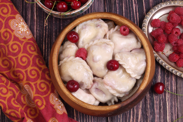 Как приготовить вареники с малиной