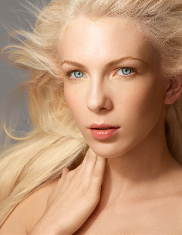 День слепых: история незрячей модели Аманды Своффорд