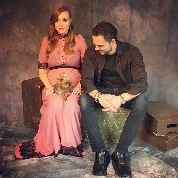 Беременная Слава из НЕАНГЕЛОВ снялась в семейной фотосессии