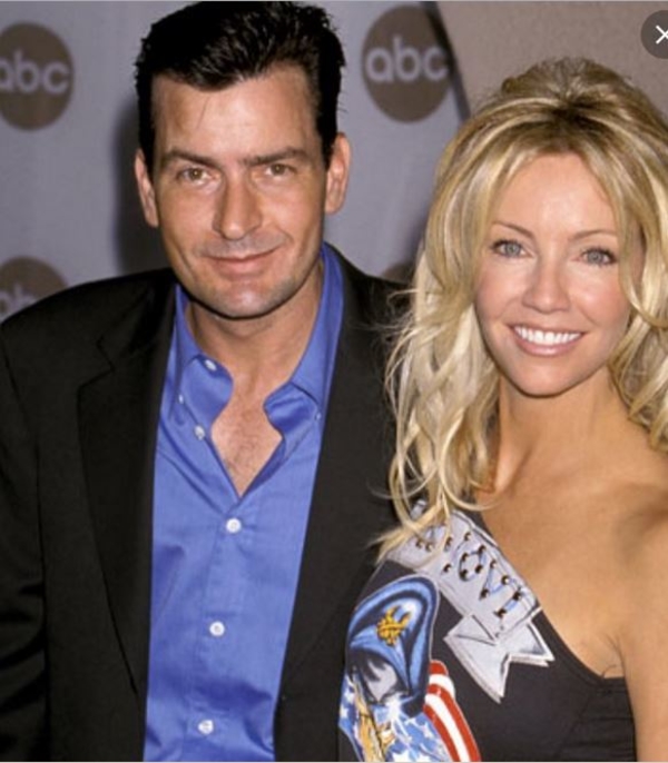 Известная американская актриса выразила поддержку Чарли Шину