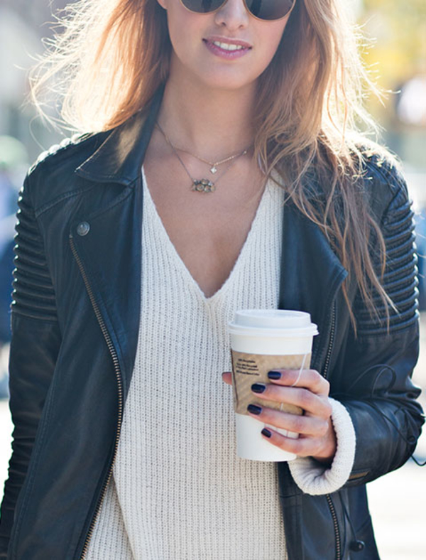 Гид по стилю: как выбрать свитер по типу фигуры