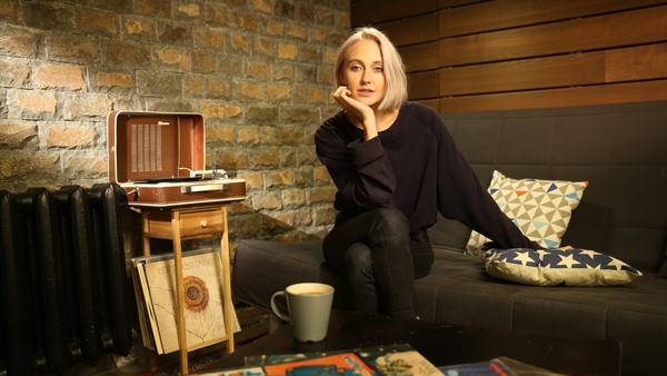 Украинские артисты продают "звездные" лоты на онлайн-аукционе